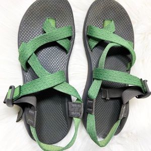 Women’s Chaco Sz 11 Green Sandals